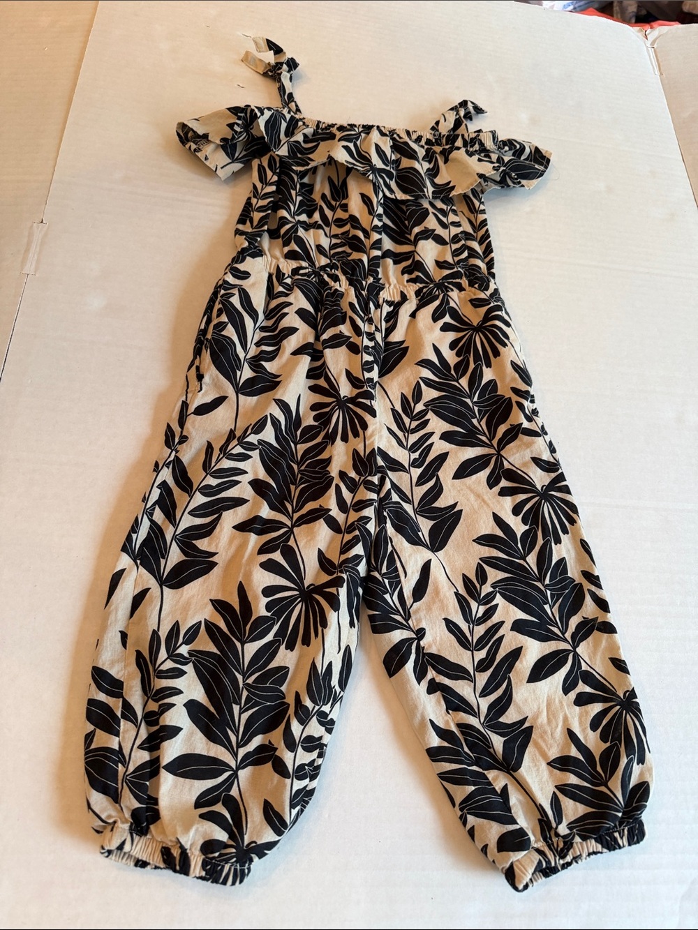 VGUC Janie and Jack Palm Florida Jumpsuit Beige and Black Leaf print Girls 2